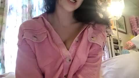 Snapshot of bouncyqueenmajesty chatting on March 1, 6:32 pm Bouncy Queen Majesty online show from March 1, 6:32 pm