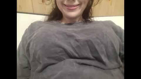 Snapshot of bouncyqueenmajesty chatting on September 24, 6:14 pm Bouncy Queen Majesty online show from September 24, 6:14 pm