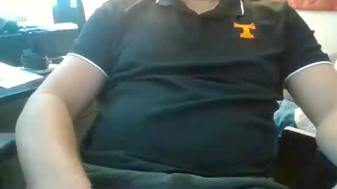 Snapshot of bourbonman144 chatting on October 10, 6:25 pm bourbonman144 online show from October 10, 6:25 pm