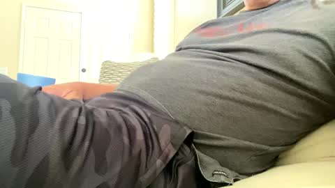 Snapshot of bourbonman144 chatting on October 5, 7:43 pm bourbonman144 online show from October 5, 7:43 pm