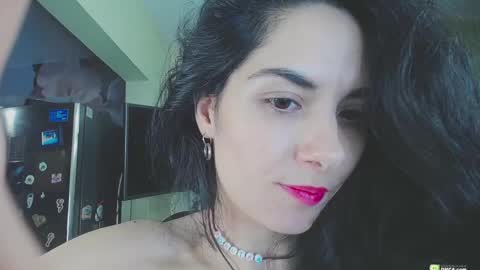Snapshot of boxinghelen chatting on February 17, 7:01 pm Helen  online show from February 17, 7:01 pm