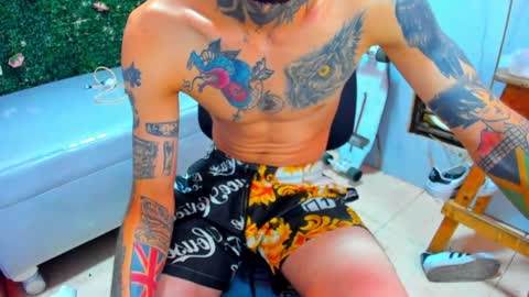 boy_tatto77 online show from April 13, 7:56 am