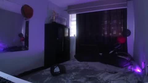 miguel  online show from February 28, 8:28 pm