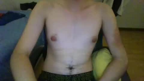 boylovesbears2 online show from December 28, 2:54 am