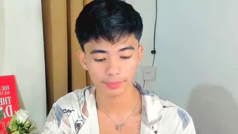 HI IM JAMES DONT FORGET GIVE ME THUMBS UP AND JOIN TO MY FANCLUB online show from December 1, 11:14 pm