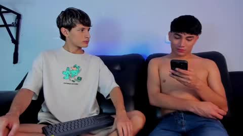 Paul and Max online show from February 25, 10:20 pm