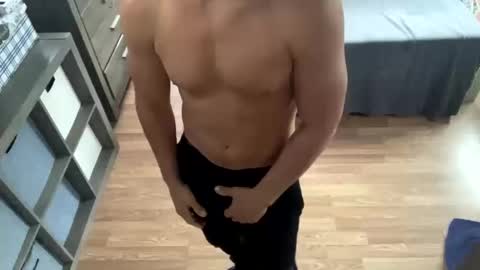 Snapshot of boytoy8969 chatting on October 15, 12:39 pm boytoy8969 online show from October 15, 12:39 pm