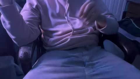 BoyToyBenny online show from October 5, 8:56 am