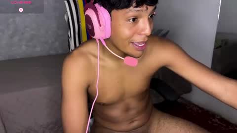 brad_bonnet online show from June 22, 4:58 pm