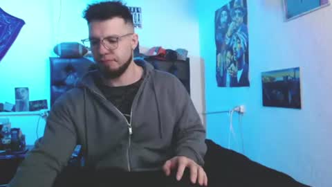 brad hot boy online show from July 11, 3:22 am