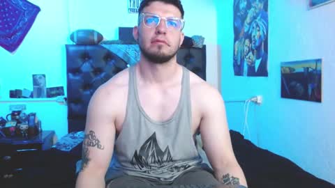 brad hot boy online show from November 5, 4:42 pm