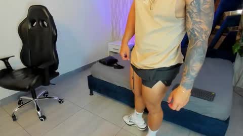 brad summer online show from November 28, 6:15 pm