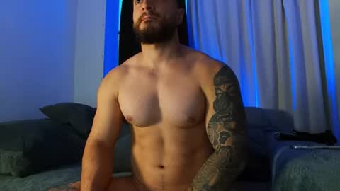 Bradley Martinez online show from July 28, 10:42 pm