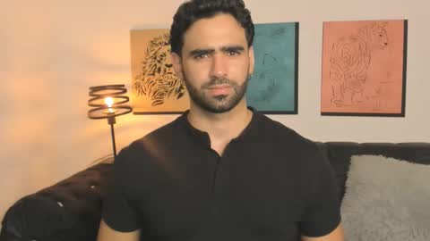 bradleymartin7 online show from March 11, 1:52 am