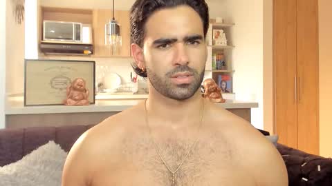 bradleymartin7 online show from November 29, 9:44 pm