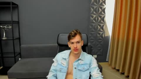 BradyFlint online show from April 24, 4:36 am