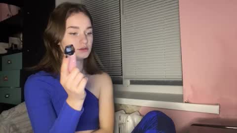 Kate online show from March 4, 7:33 pm