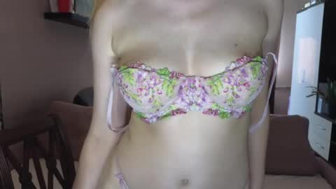 brandaany online show from June 26, 7:58 am