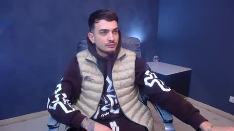 BrandonTateX online show from March 2, 4:39 am