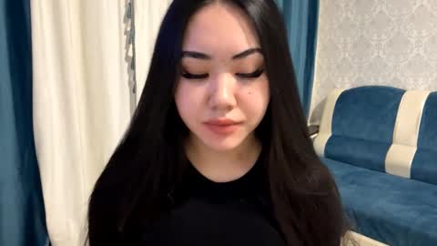 Aypril   online show from November 10, 1:47 pm