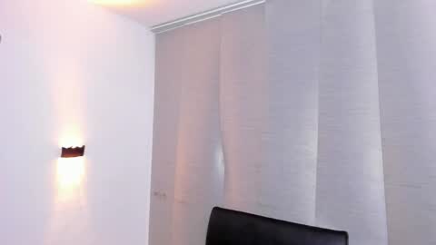 brattyguys_ online show from June 5, 6:52 am