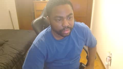 Snapshot of breadw1nnah chatting on October 18, 3:22 am Breadw1nnah online show from October 18, 3:22 am