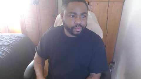 Snapshot of breadw1nnah chatting on February 23, 3:51 pm Breadw1nnah online show from February 23, 3:51 pm