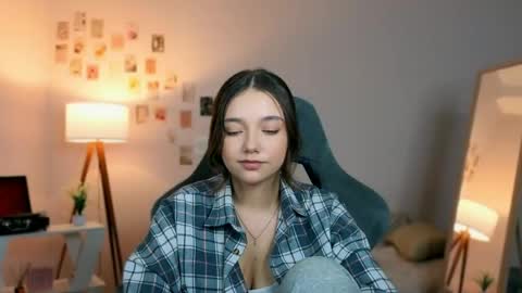 Rachel online show from April 22, 7:43 pm