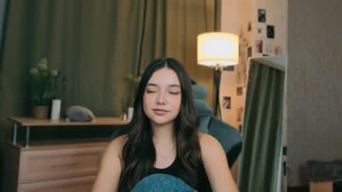 Rachel online show from April 28, 7:40 pm