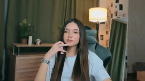 Rachel online show from April 25, 7:22 pm