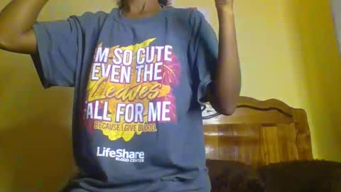 breelia online show from November 4, 2:57 am