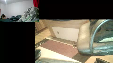 Snapshot of bremer64 chatting on February 23, 8:11 pm bremer64 online show from February 23, 8:11 pm