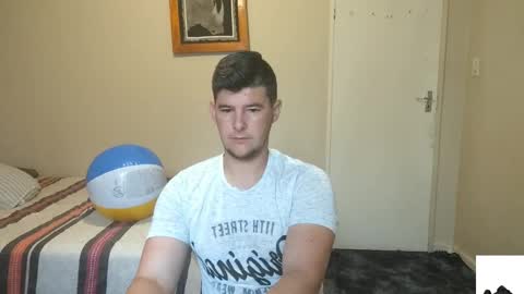 ask me lol online show from February 11, 4:22 am