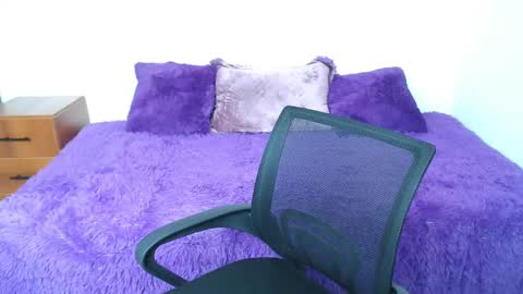 brendasantos_77 online show from October 22, 5:03 pm