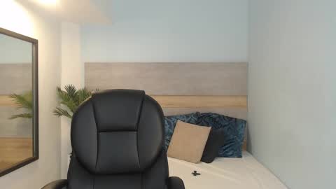 Brenda online show from September 12, 2:24 am