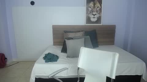 Brenda online show from March 11, 3:47 am