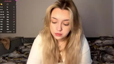 Mia   online show from April 23, 8:22 am