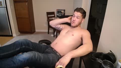 brettbwc89 online show from December 15, 10:37 pm