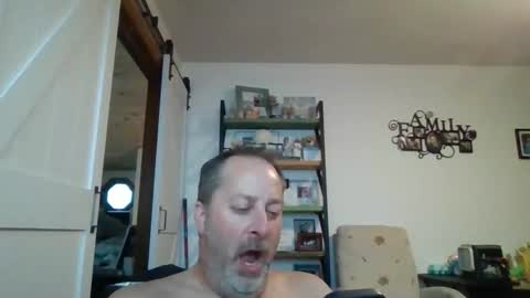 hey online show from October 24, 9:48 pm