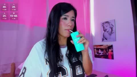 briana11_ online show from October 31, 3:01 pm