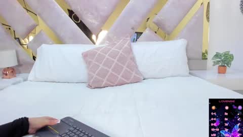 Brianna  online show from September 12, 12:40 pm