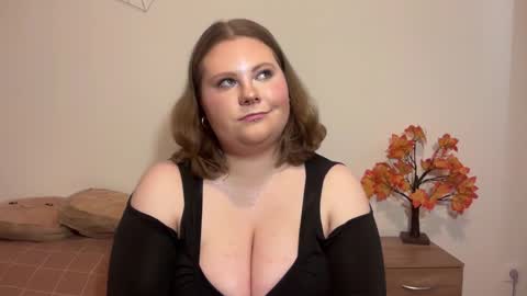 Brianna online show from November 18, 7:22 am