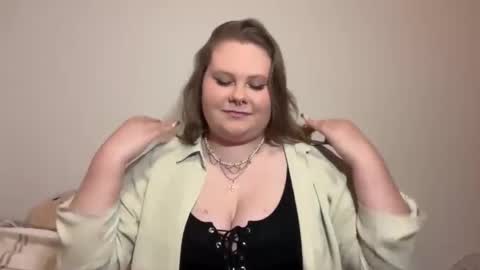 Brianna online show from October 5, 6:04 pm