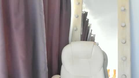 briannawhite10 online show from November 16, 6:32 pm