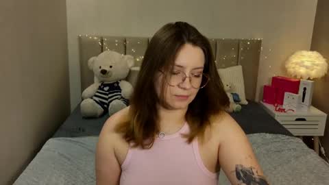 briarwynn online show from April 28, 7:51 pm