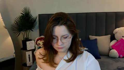 briarwynn online show from February 17, 11:15 pm