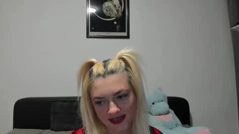 BriaShine online show from November 24, 6:17 pm