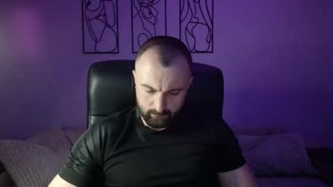 brindlefly69 online show from April 23, 10:45 am