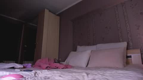 Ann online show from February 15, 11:47 pm