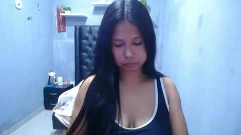 britanyx1 online show from March 27, 1:34 pm